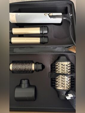 Brand new 5-in-1 Hair Styler with Case - FREE SHIPPING
